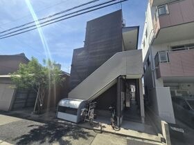 青空と光のルーチェの外観