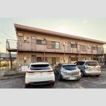 力川ハイツ A棟の外観