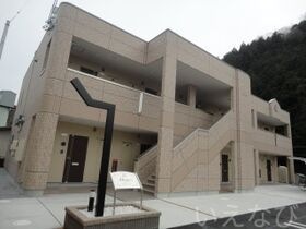 新見市西方の外観