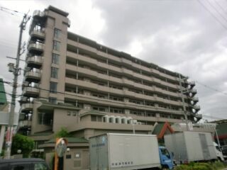 写真:淀川ハイライフマンションの外観