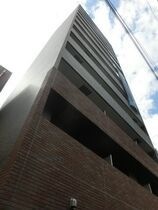 アークグラン大阪WESTの外観
