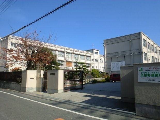 大阪市立十三小学校