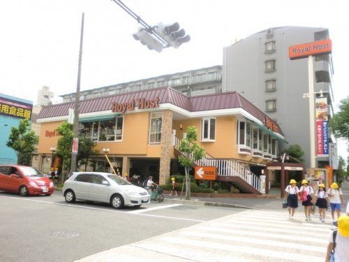 ロイヤルホスト 三国店