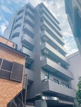 リヴェールプラザの外観