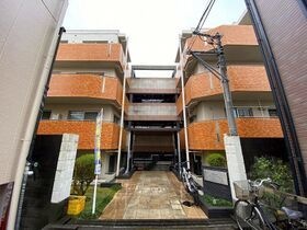 西国分寺山本ビルディングの外観