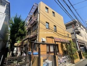 パークアベニューエステインの外観
