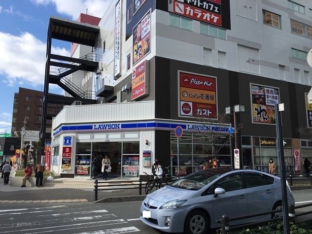 写真：ローソン 川西能勢口駅前店