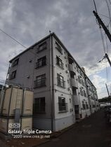 三芳グリーンハイムの外観