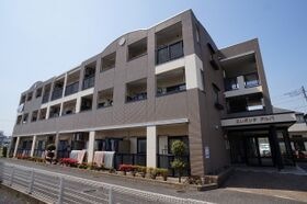 エレガンテ　アルバの外観
