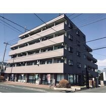 クリスタル松ヶ丘の外観