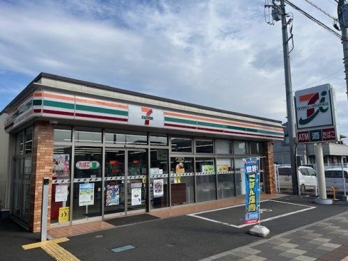 写真：セブンイレブン新河岸駅東口
