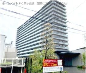 写真:ヴェリテ金剛ルネクロスサイトの外観