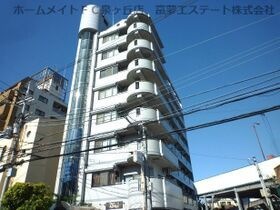 レジデンス川原の外観
