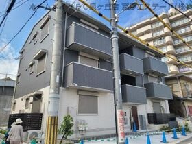 アクシス北野田の外観