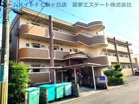スプルース泉ヶ丘Ⅱの外観