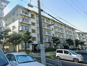鈴の宮16号棟の外観