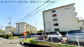 新檜尾台第2次住宅5号棟の外観