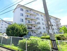 泉北茶山台二丁3-25号棟の外観