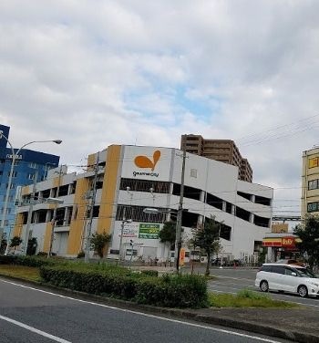 写真：グルメシティ深井駅前店