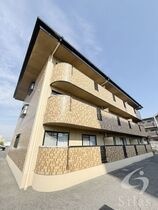 エクセレンスの外観
