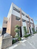 スリーハーブズ狭山Ⅰ番館の外観