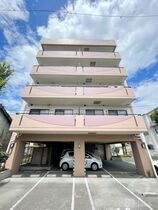 シャルマンエイトの外観