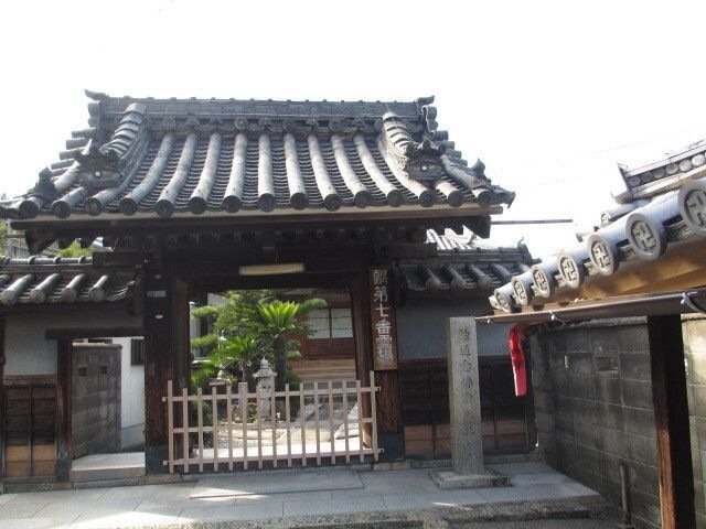 壷井寺