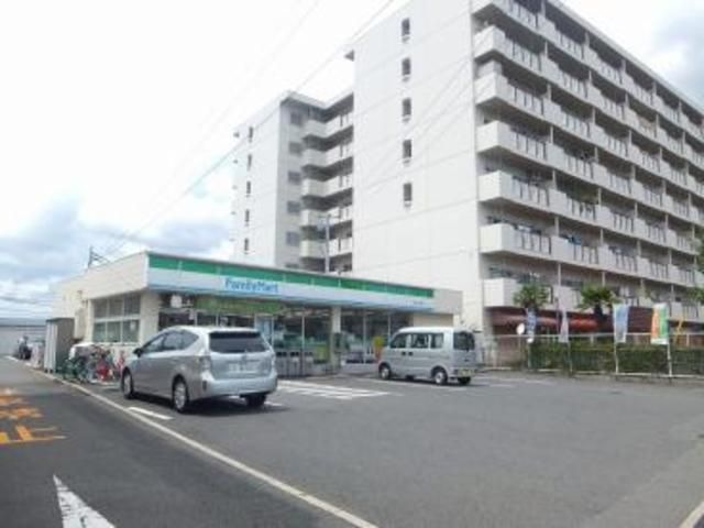 ファミリーマート八尾天王寺屋店