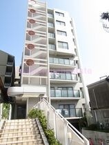 ライフ野江の外観