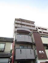 アーバン千林A棟の外観