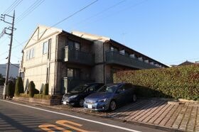 スリーズ国立の外観