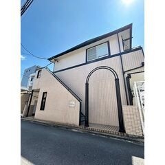 写真:ロジェ中村日赤の外観