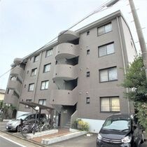 ファミール元桜田の外観