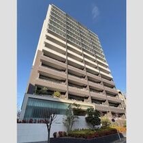 ダイアパレス上社駅前の外観