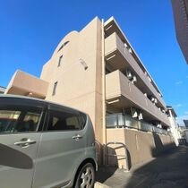 マンション菜の花の外観