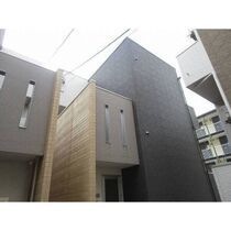 Charme新守山の外観