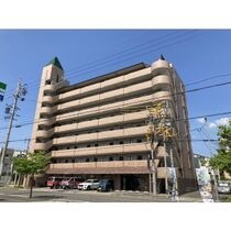 ブロンズ森島の外観