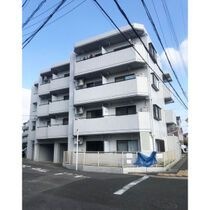 アヴニールの外観