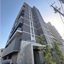プレサンスレイズ茶屋ヶ坂の外観