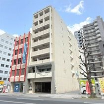 グランシャリオ栄の外観