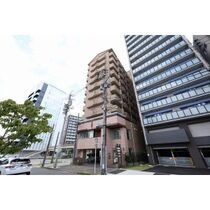 現代ハウス新栄の外観