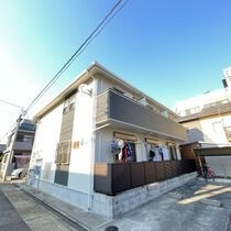 ドルフしらかねの外観