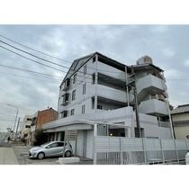 リバーシティ楠の外観