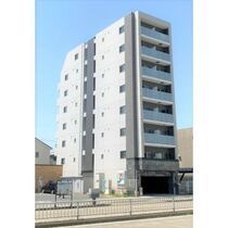 アールズタワー瑞穂運動場西駅前の外観