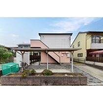 アンプルールブワ虹の外観