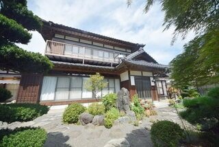 写真:南大沢貸家の外観