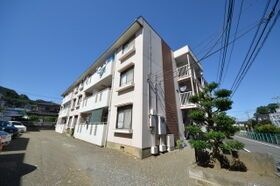 多摩市鶴牧2丁目の外観