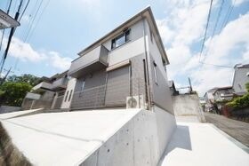 三沢5丁目戸建 A棟の外観