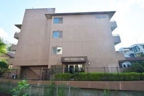 多摩市諏訪1丁目の外観