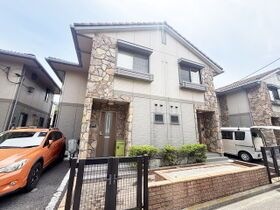 グリーンフォレスト聖蹟Bの外観